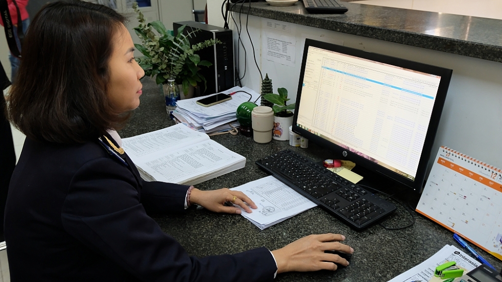 Hoạt động nghiệp vụ tại Chi cục Hải quan cửa khẩu cảng Thanh Hóa.